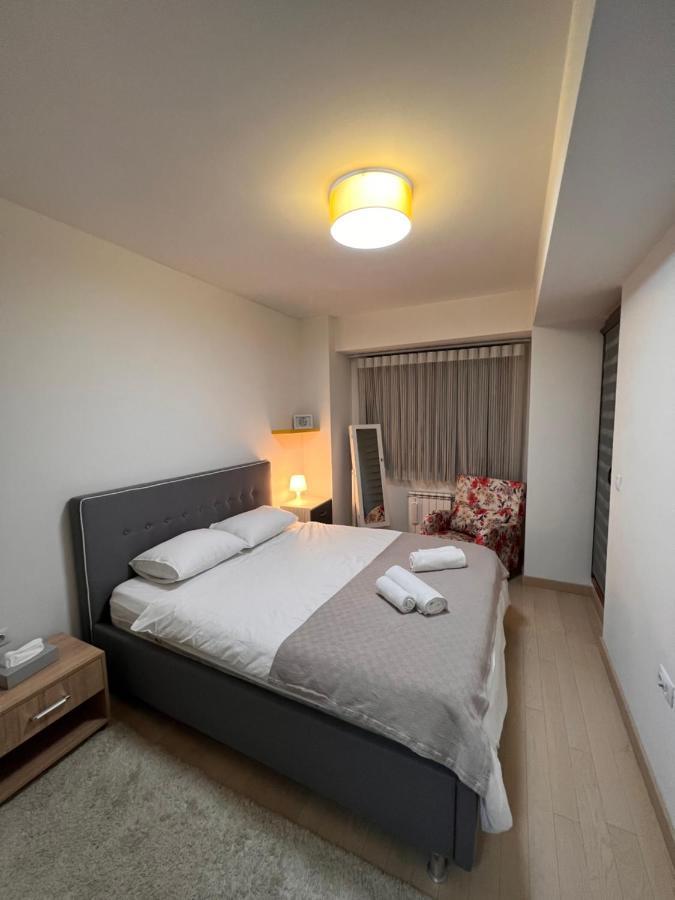 Modern Flatiron Apartment, Skopje Center Extérieur photo